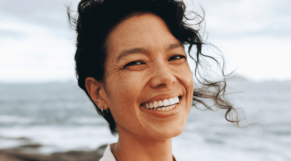 Collagen supplement benefits for skin and joints illustration