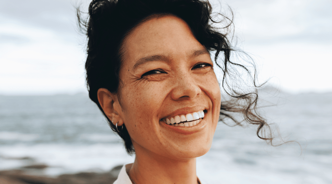Collagen supplement benefits for skin and joints illustration