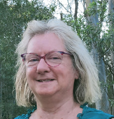 Vivienne  Savill